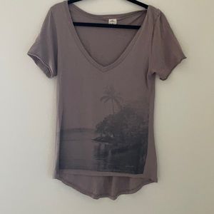 O’Neill V-neck t-shirt
